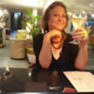 Meet your Posher, Paula